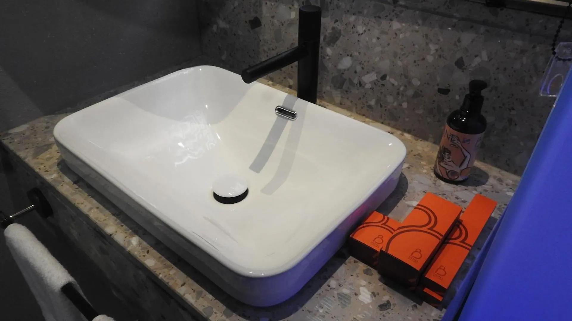 B Hotel Kuala Lumpur